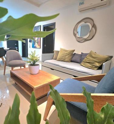 Samborondón Apartamento | Luminoso, Moderno, Pisicina