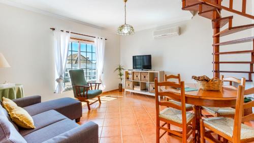 Vila Nova De Cacela Apartamento | Luminous 3BDR Apartment W/Balcony by LovelyStay