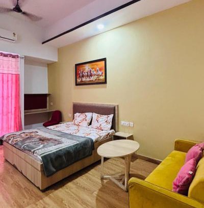 Greater Noida Hotel | Lumora stay