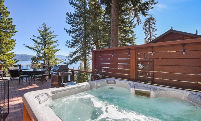 Carnelian Bay Casa | Luna Del Lago - Luxury Pano Lake Views, Sleeps 8, Hot Tub