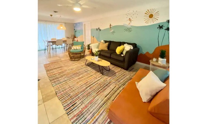 South Patrick Shores Casa | Luna Surf House - Just 12 min walk to beach!