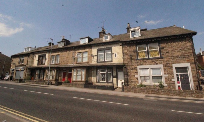 Barnsley Casa | Lundwood House Barnsley by Smart Corporate Stays