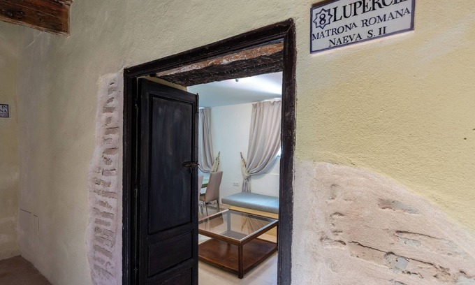 Cantillana Apartamento | Lupercila 8 - One Bedroom Apartment, Sleeps 2