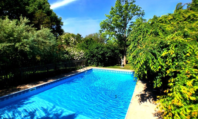 West of Town Casa | Piscina privada, paz y proximidad a la ciudad y playas!