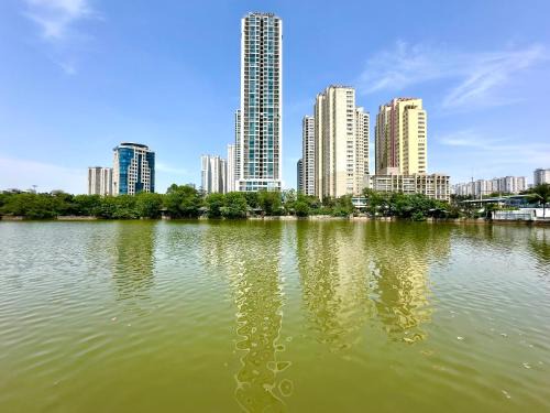 Tu Liem Apartamento | Lux 2 Bedroom, 25 Minutes To Airport, Opt To Nation Convention Centre And Marriott Hotel