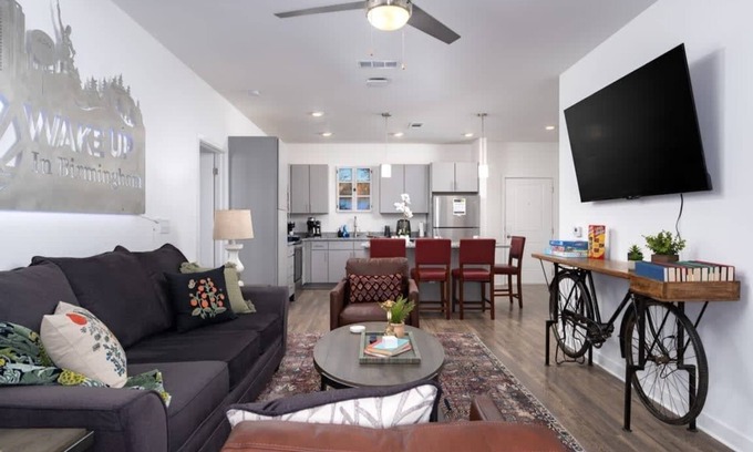 Pelham Apartamento | Lux 2 BR w/private 2 bath Mins to Oak Mtn St Park