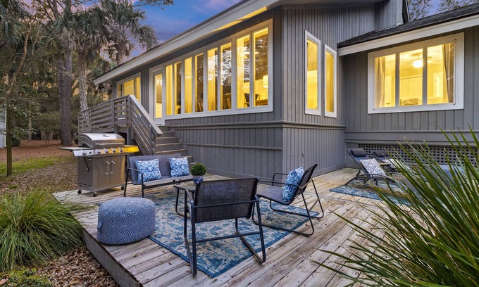Vanderhorst Plantation Casa | Lux. 6 Bed w/ Turtle Point Golf Views + Pet Friendly