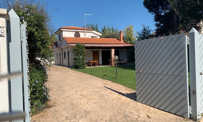 Fregenae Casa | Lux Beach Villa con piscina a 200m dal mare