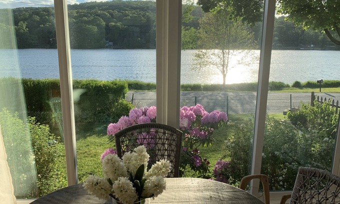 Lake Carmel Casa | Lux Bungalow on Gorgeous Lake. Relax. Explore nearby towns. Ski. Kayak. Hike.