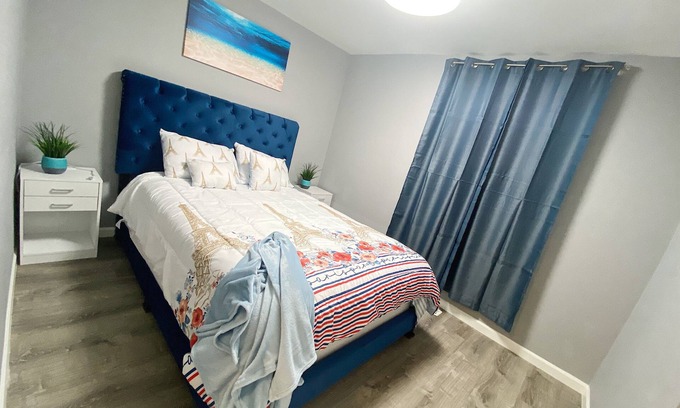 Tri-Taylor Apartamento | LUX CONDO NEAR DOWNTOWN and now offering car rental service.