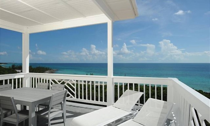 James Cistern Condominio | Ático nuevo con Htd. Piscina, muelle, playa privada, vista al mar, kayaks, carrito de golf