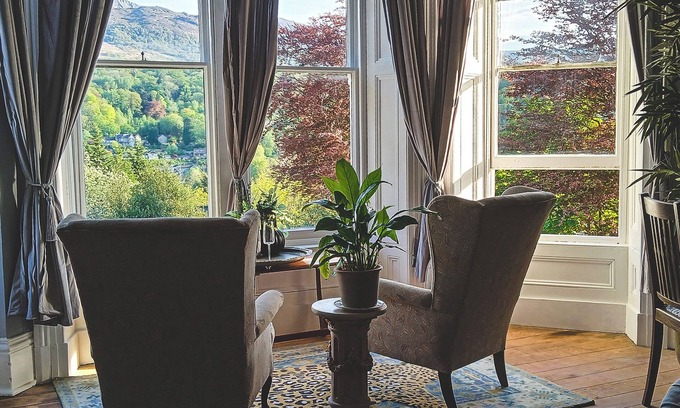 Dolgellau Cama Y Desayuno | Lux double&lounge area /en suite.fab hosts/stylish interiors..incredible views