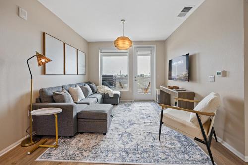 North Park Apartamento | LUX Oasis North Park, King Beds, Workspaces, Parking