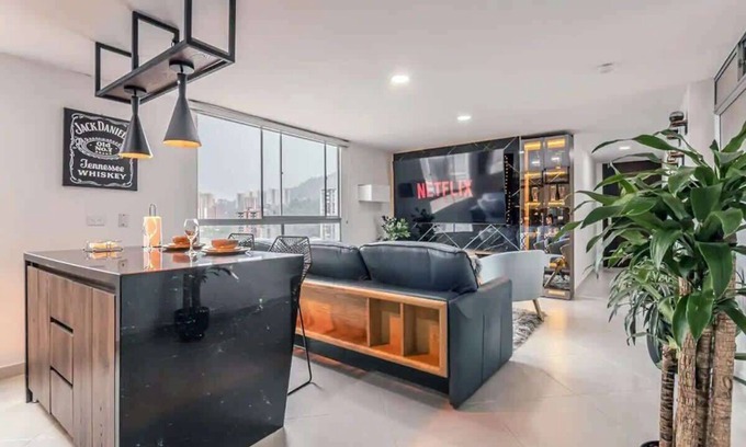 Sabaneta Apartamento | Lux Penthouse: By Medellín, Great Dining, Nightlife, Fast Wifi & Self Check-in