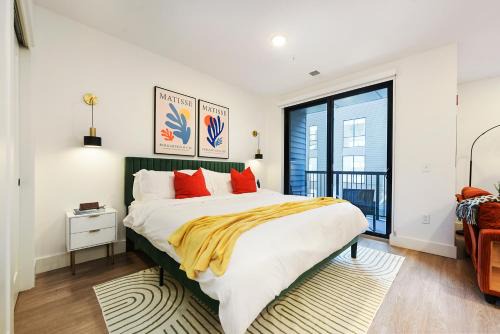 East Liberty Apartamento | LUX Studio King Bed Free Parking Gym New