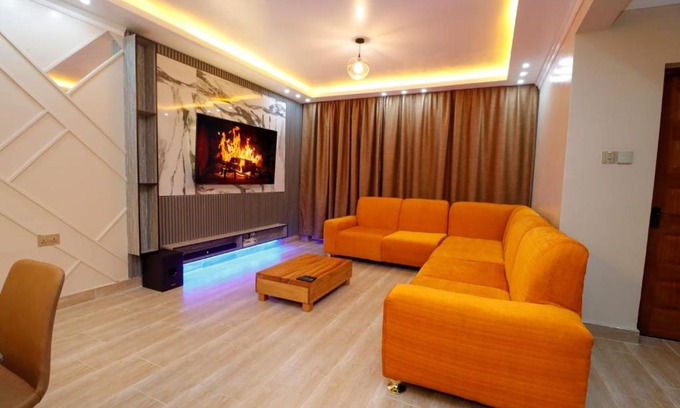 Hospital Apartamento | Lux Suites Nakuru VIP Suites on FULL BOARD