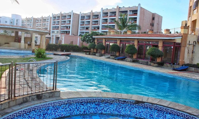 Shanzu Apartamento | Lux Suites Shanzu Oceanfront Apartments
