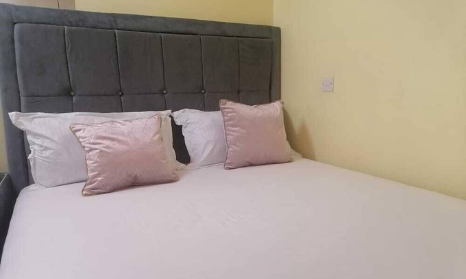 Nairobi Apartamento | Lux Suites Trm drive Studio Apartments