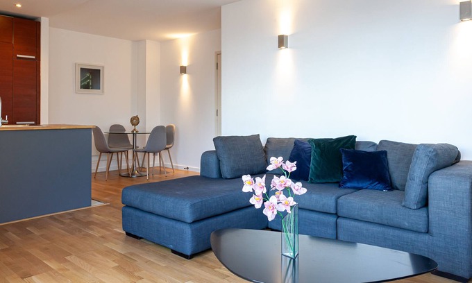 Manchester City Centre Apartamento | Lux Two Bed With Pool and Gym Access