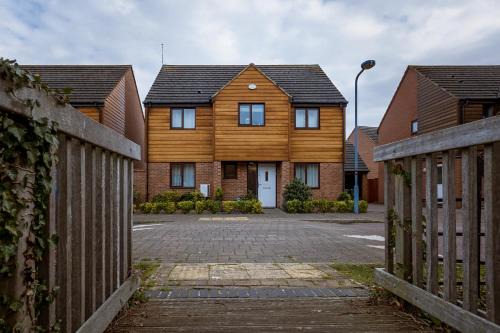Milton Keynes Casa | Lux Ulverston