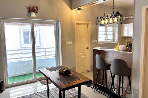 Muttukadu Apartamento | Luxe 2BHK Apartment with balcony