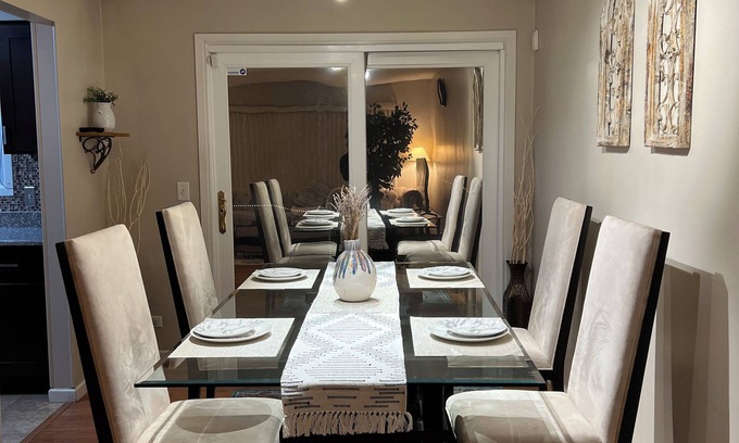 Westchester Casa | LUXE 3 BR, 2 BA + Hot Tub