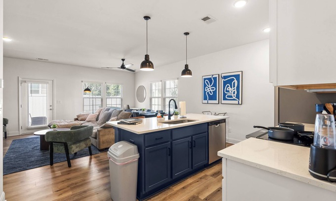 Paw Creek Casa | Luxe 3BR Townhouse to Uptown Charlotte