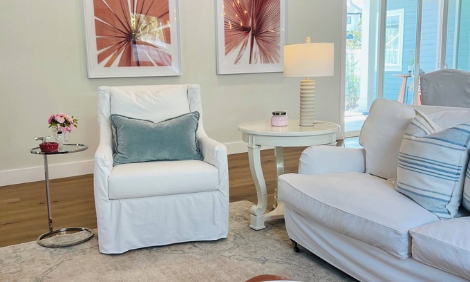 Newberry Casa | Luxe 4-bedroom/2.5-bath house in Town of Tioga with WiFi, AC. Book now
