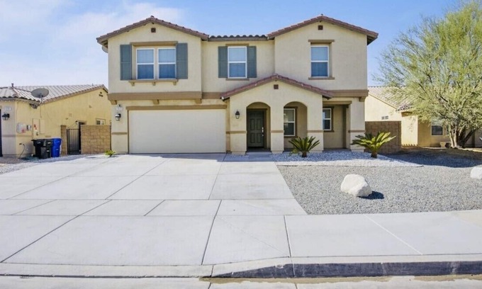 Victorville Casa | Luxe 4BR in Victorville w/ Basketball & Firepit