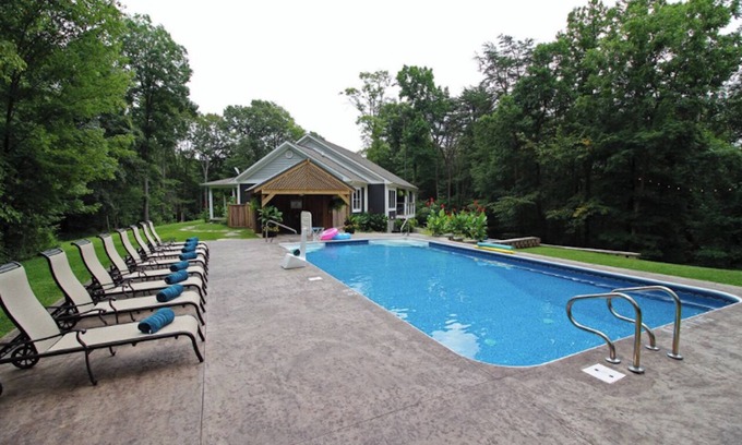 Rockbridge Cabina | Luxe 6-bedroom Lodge - Seasonal Pool, Theater Room, Short Drive to State Parks