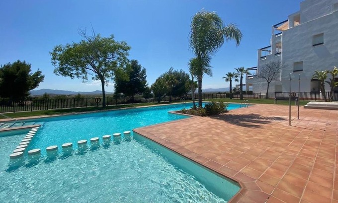 Alhama de Murcia Apartamento | Luxe apartment with beautiful view