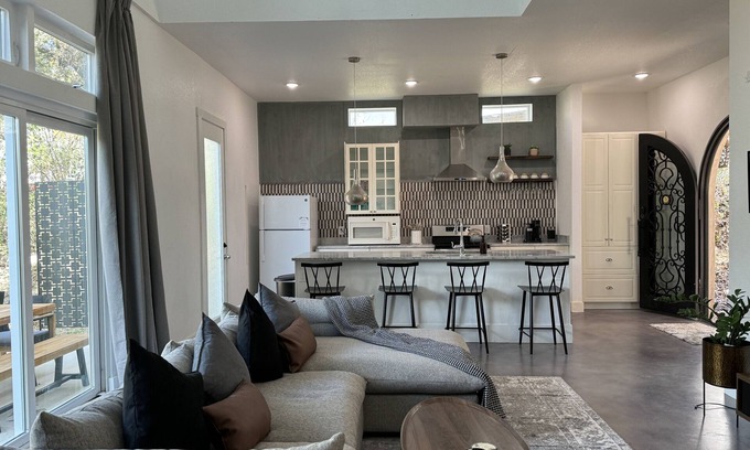 Steiner Ranch Casa | Lakeview Paradise! Top School Safe Hood Oasis Lake Travis Marshall Ford Marina