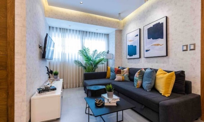La Julia Apartamento | Luxe Condo| Elegant | Pool |Gym|DownTown| Wifi