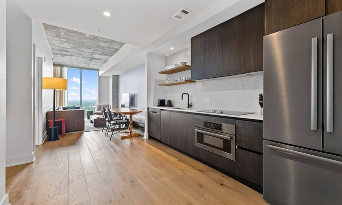 Rainey Street Historic District Condominio | Luxe Condo in Downtown Austin