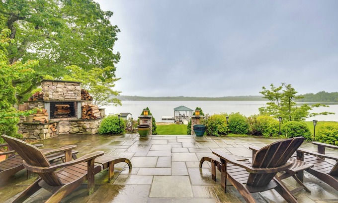 Middle Hope Casa | Luxe Family Home on Orange Lake w/ Private Dock!