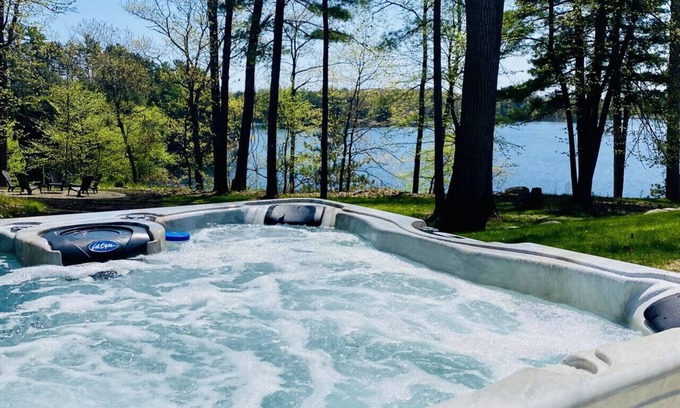 Crosslake Apartamento | Luxe Haven: Luxe Lakefront Views, Relax & Escape