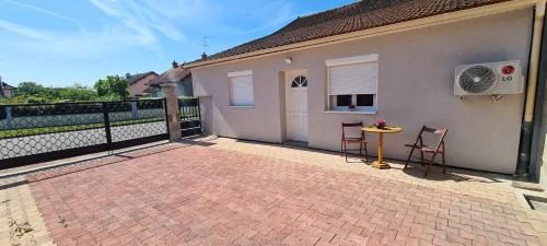 Chatenoy-le-Royal Apartamento | Luxe-Home