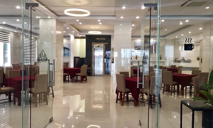 Dong Hoi Hotel | Luxe Hotel