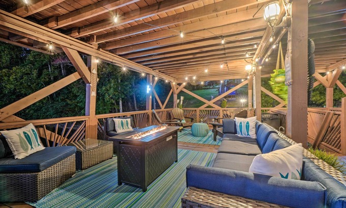 Harrison Casa | Luxe Lake Chickamauga Retreat w/ Boat Dock!