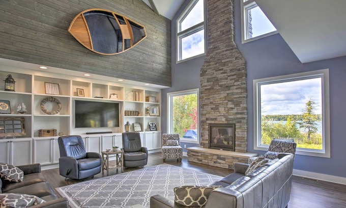 Maple City Cabaña | Luxe Lakefront Escape w/ 4 Kayaks, Hot Tub, Beach!