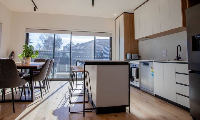 Ballarat North Casa | Luxe Living on Lydiard