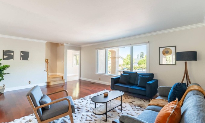 Cambrian Casa | Luxe Los Gatos 5BR w/ Backyard, close to Trails & Wineries, by Blueground