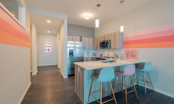 North Kansas City Apartamento | Luxe Modern Suite | Jazz Room | Kansas City, MO