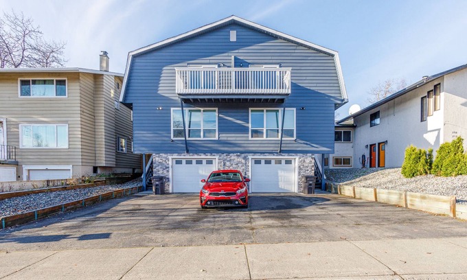 Tudor Area Casa | Luxe mountain-view escape - 2 condos w/4 fireplaces, deck, hot tub + dogs okay