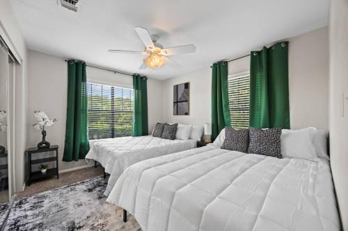 Pleasant Valley Apartamento | Luxe Oasis near downtown, pool, free parking