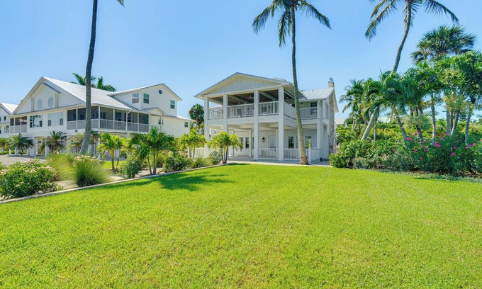 Bokeelia Casa | Luxe Pine Island Living: Historic Old Florida Gem!