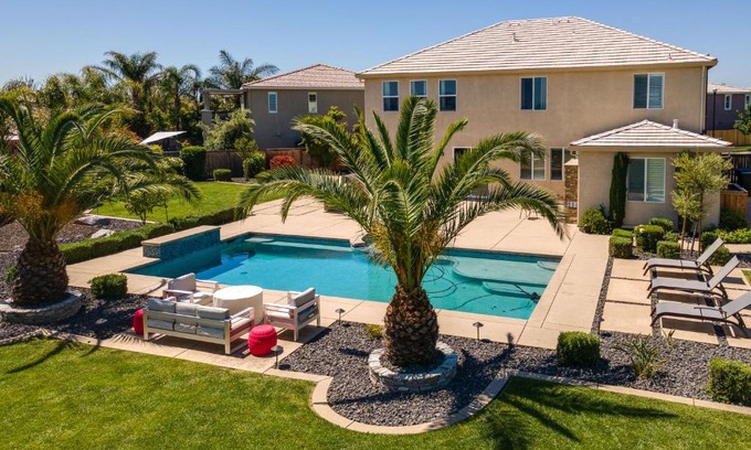 Roseville Casa | Luxe Roseville Home with Pool and Hot Tub!