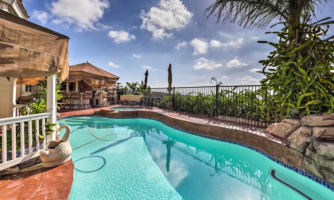 Ocean View Hills Casa | Casa de lujo en San Diego con piscina, spa y vista al mar!