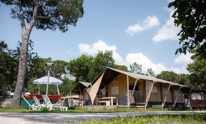 Tuoro sul Trasimeno Chalet De Esquí | Un animado campamento italiano, justo en el lago Trasimeno