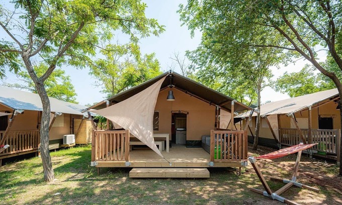 Valbandon Chalet De Esquí | Camping moderno y versátil en Croacia, junto al mar, a pocos kilómetros de Pula